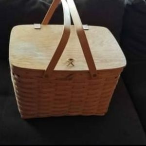 Large longaberger picnic basket